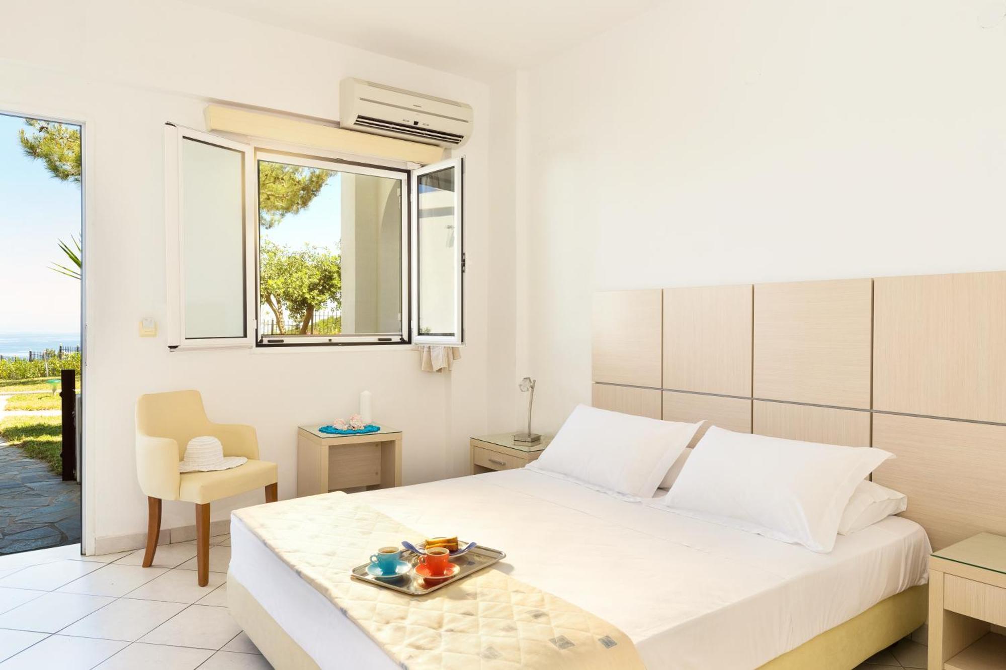 Karras Star Hotel Евдилос Стая снимка